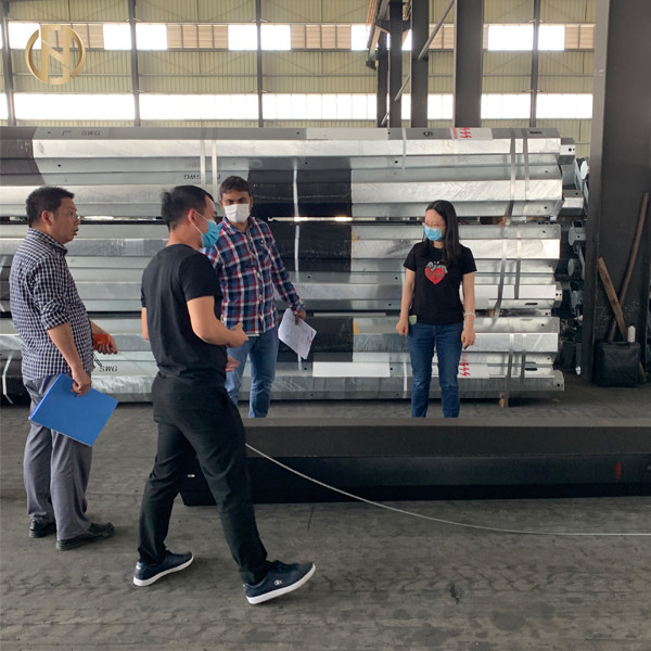 บล็อกบริษัทล่าสุดเกี่ยวกับ ยินดีต้อนรับแขกอินเดีย มาที่โรงงานของเรา!