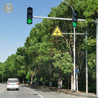 2.5mm - 14mm ความหนาของสัญญาณไฟจราจรโพสต์เพลาเท้าแขนผงเคลือบ