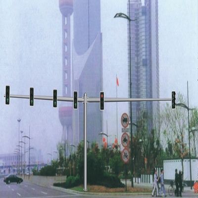 ซื้อ สีเขียวสีเหลืองสีแดงเสาไฟ 3M 6M ชุบสังกะสีแบบจุ่มร้อน / ผิวเคลือบผง online manufacture