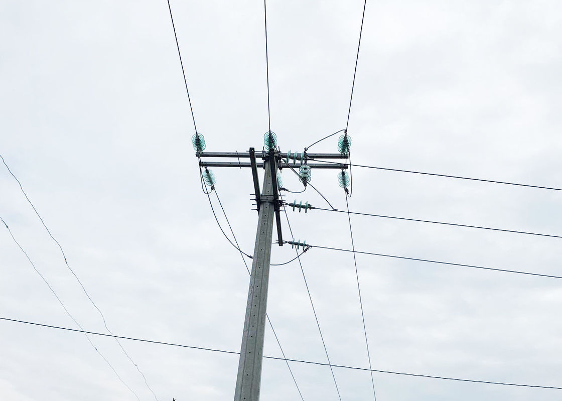 แปดเหลี่ยม Utility Pole Cross Arms 11KV 33KV การชุบผิวชุบสังกะสีแบบจุ่มร้อน