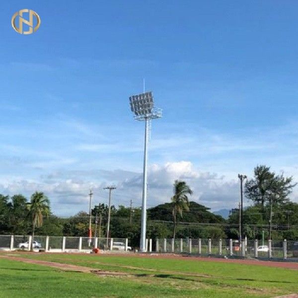 Plaza เสาสูงเสา 25M 35M 40M เสาไฟน้ำท่วม Polygonal Shape