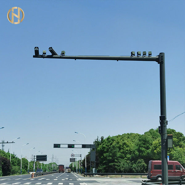 10m Q235 กล้องวงจรปิดจราจรขั้วโลกกัลวาไนซ์อาร์มเดี่ยวสำหรับตรวจสอบ