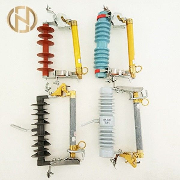10kV - 35kV Composite Pillar เลื่อนออกฟิวส์สำหรับสายส่งค่าใช้จ่าย
