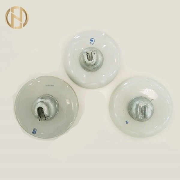 70KN 11KV Disc Suspension Insulator ติดตั้งง่ายอายุการใช้งานยาวนาน