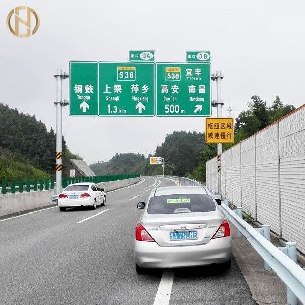 เสาสัญญาณถนนแบบจุ่มร้อนชุบสังกะสี 6-15M พร้อมใบรับรอง ISO 9001