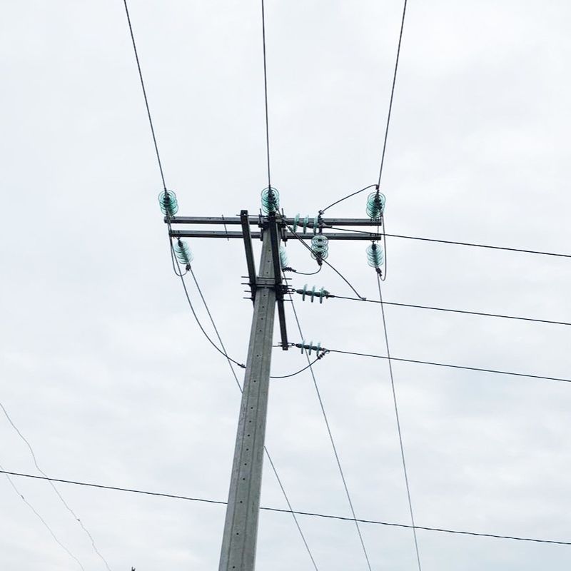 12KV 35KV อุปกรณ์เสริมเสาเหล็กชุบสังกะสี 8000D Cross Arm สำหรับโครงการไฟฟ้า